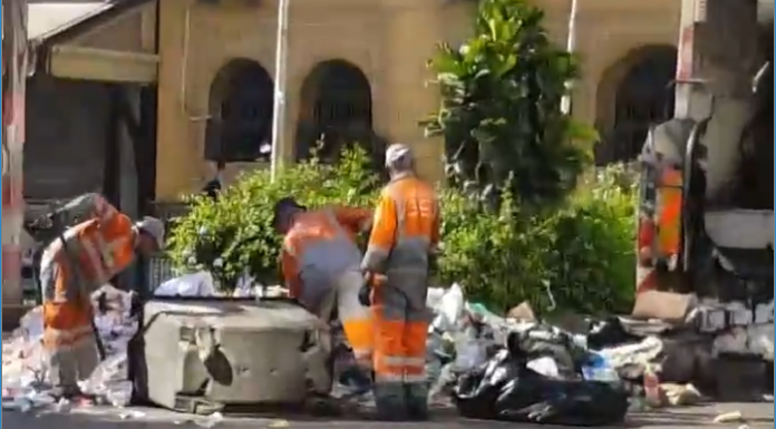 Une montagne d’ordures en plein centre de Casablanca enflamme la toile (Vidéo)