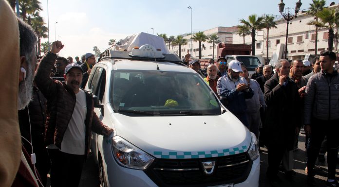 Casablanca : Des taximen organisent un sit-in
