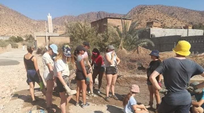 Une pétition contre les incultes obscurantistes