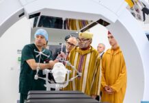 Sa Majesté le Roi inaugure le Complexe Hospitalo-Universitaire International Mohammed VI de Rabat et donne Ses Hautes Instructions pour la mise en service du CHU Mohammed VI d’Agadir