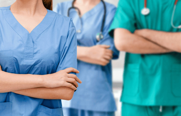 Le ministère de la Santé lance une campagne de recrutement de 800 infirmiers et techniciens de santé